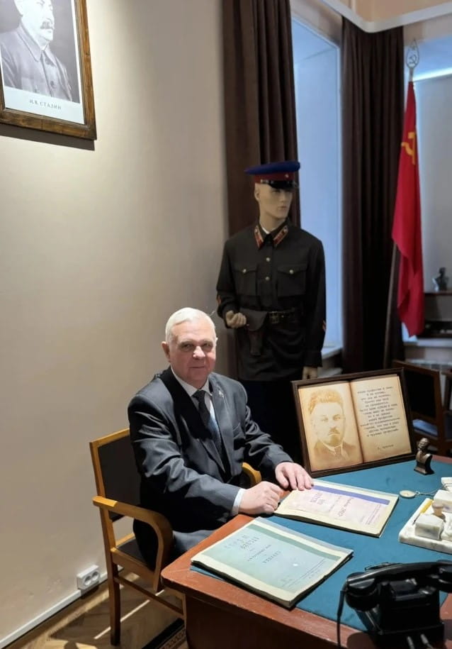 В Тверской области открыли мемориальный зал-музей, посвященный легендарному Артуру Артузову