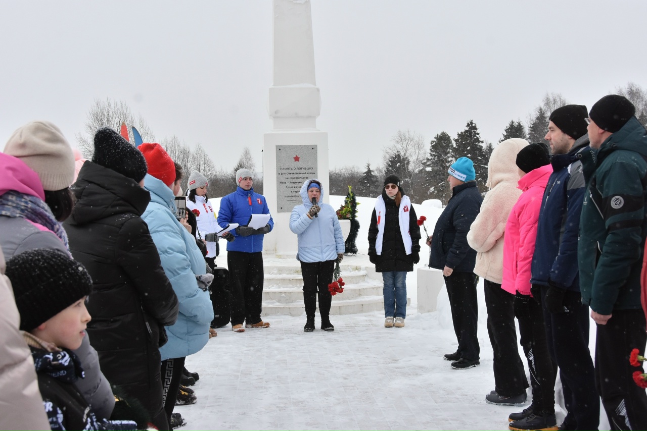 В Вышневолоцком округе отметили День защитника Отечества лыжным походом
