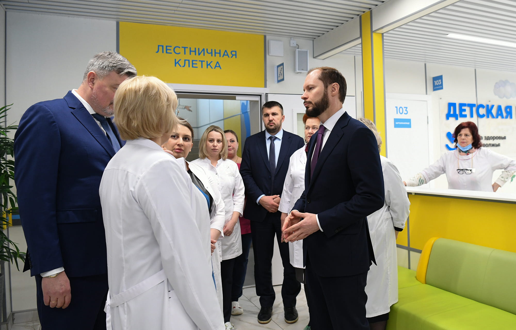 Виталий Королев посетил Кимрскую ЦРБ и поручил ускорить ремонт аппарата КТ