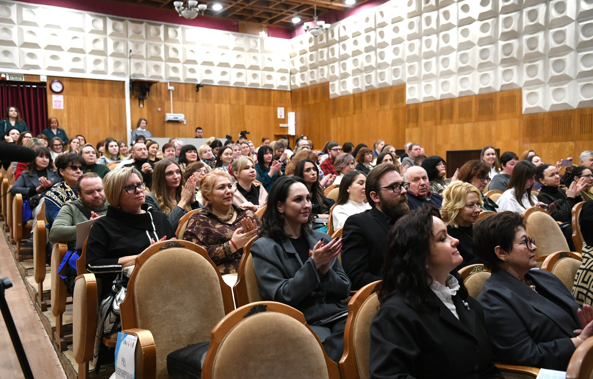 В Твери обсудили воспитание молодежи и продвижение ремесленного искусства