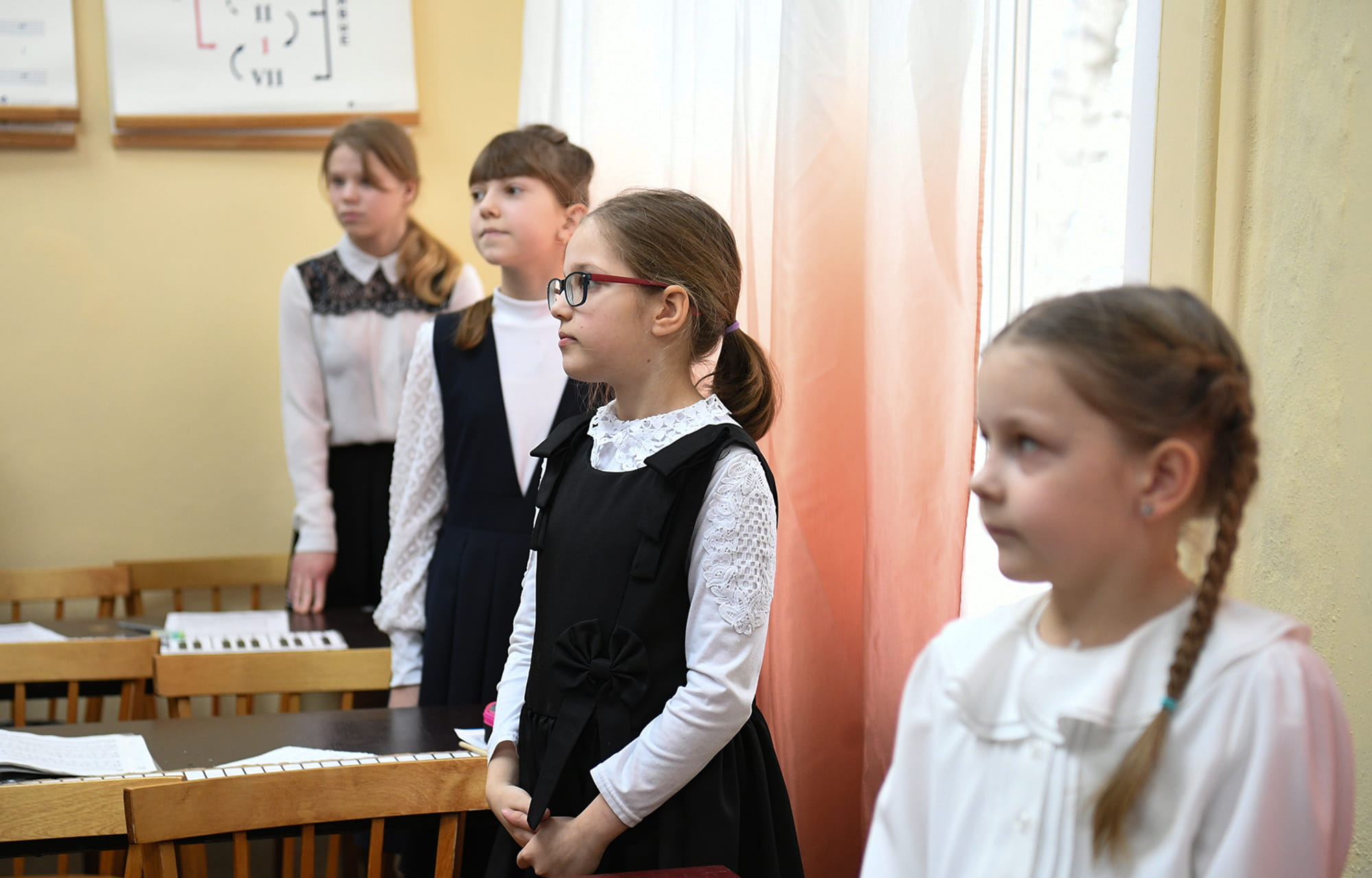 Виталий Королев дал поручения по ремонту детской школы искусств в Кимрах