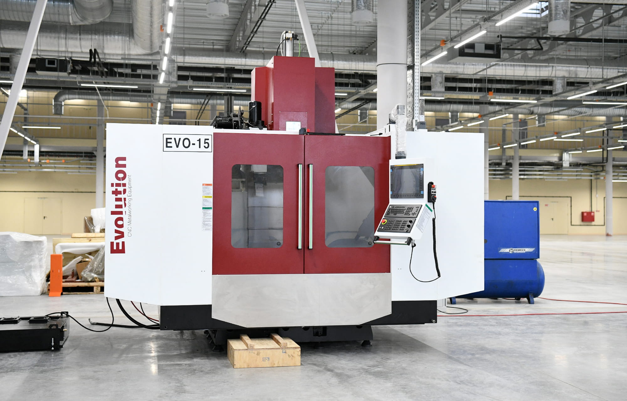 Ремонт дорог, благоустройство, решение вопросов ЖКХ: Виталий Королев встретился с сотрудниками Старицкого механического завода