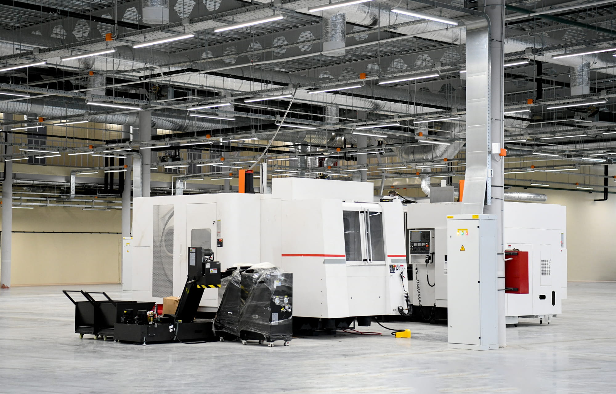 Ремонт дорог, благоустройство, решение вопросов ЖКХ: Виталий Королев встретился с сотрудниками Старицкого механического завода