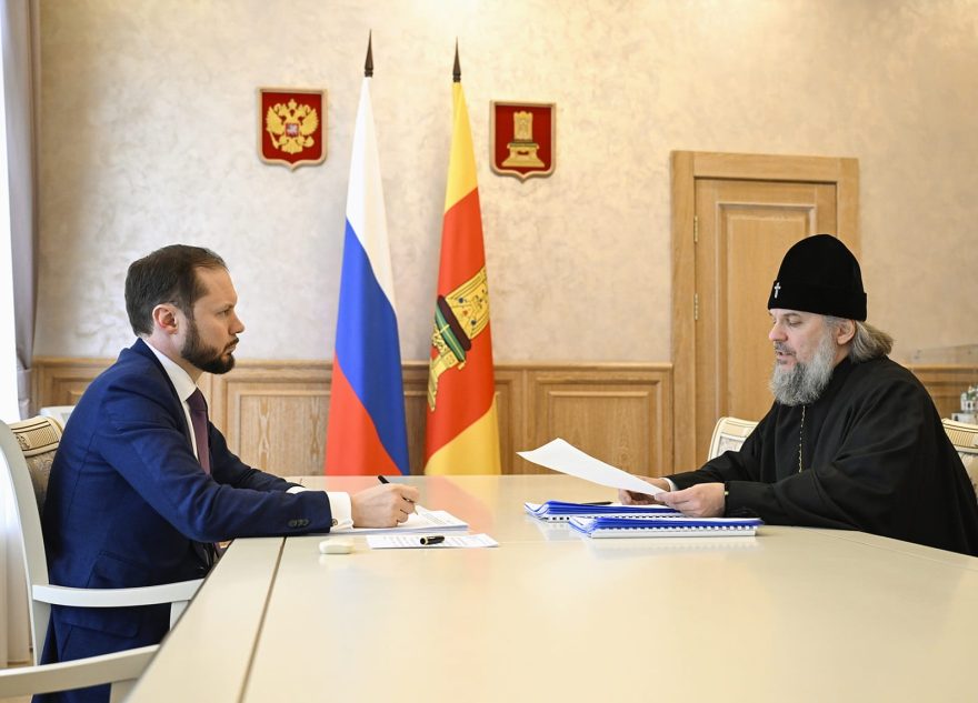 митрополитом