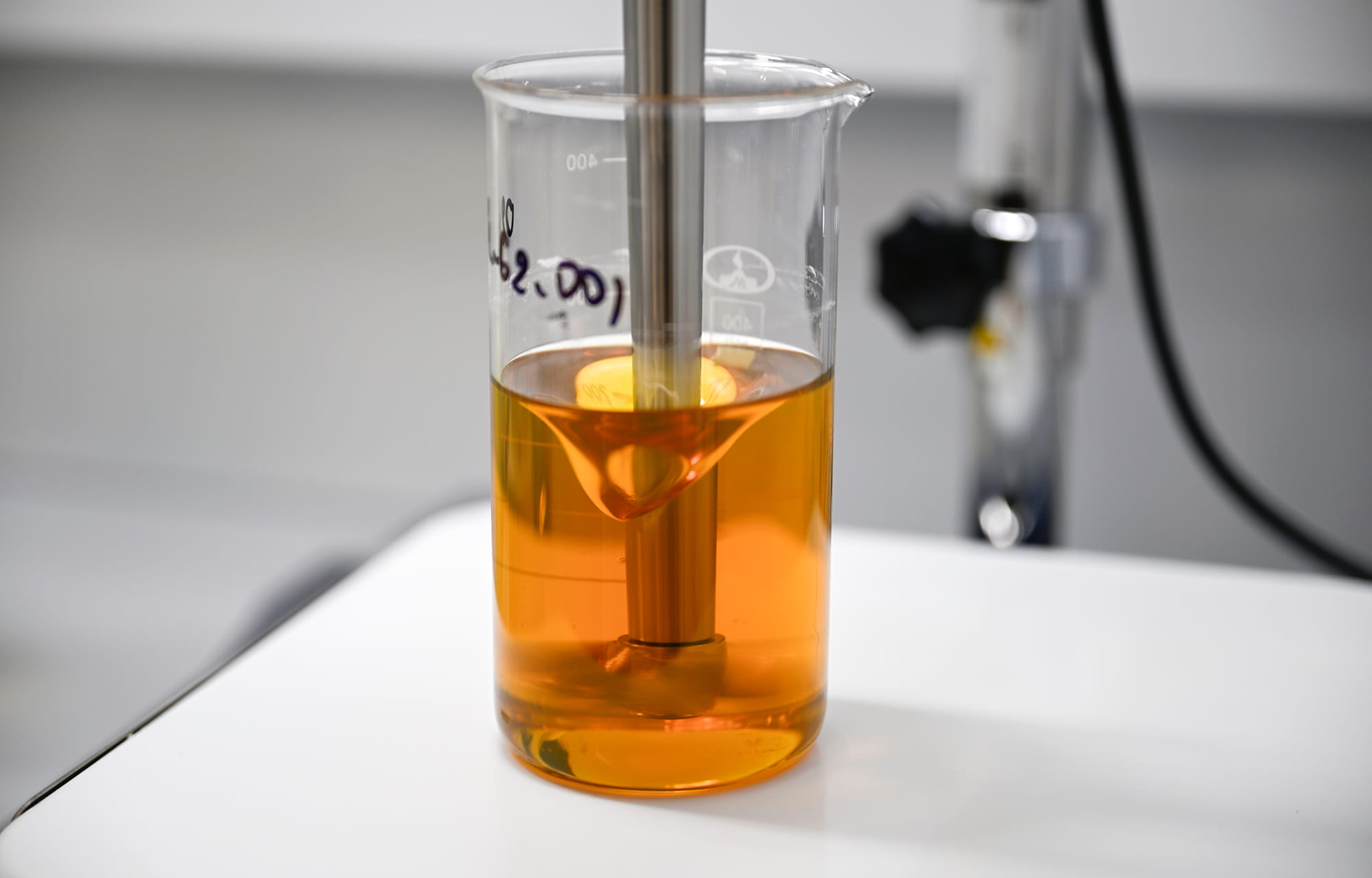 Виталий Королев: правительство Тверской области поддержит развитие производства смазочных материалов в Торжке