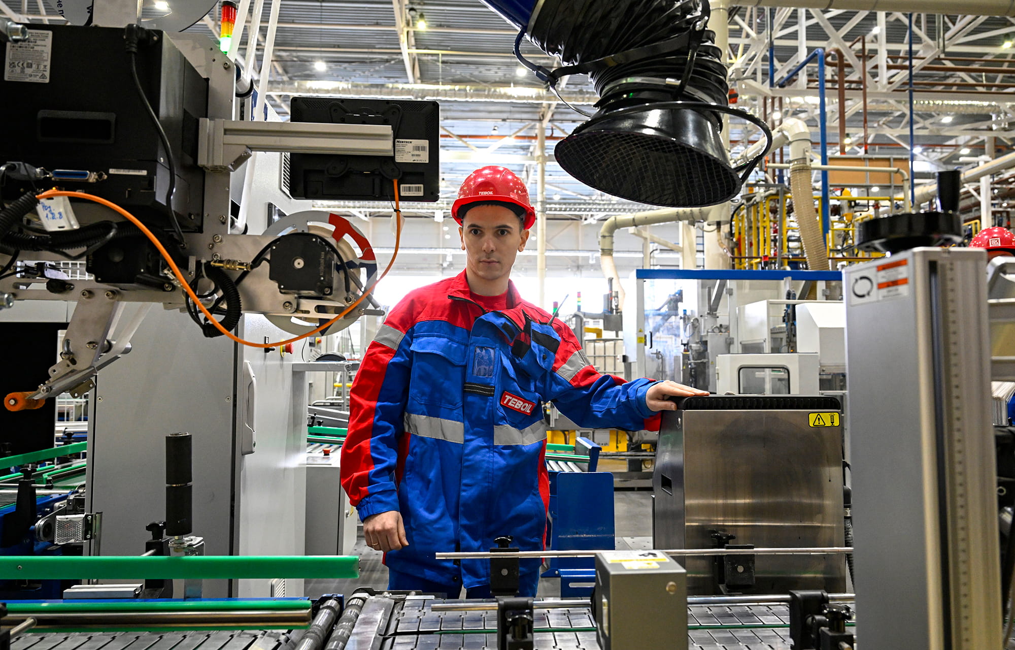 Виталий Королев: правительство Тверской области поддержит развитие производства смазочных материалов в Торжке