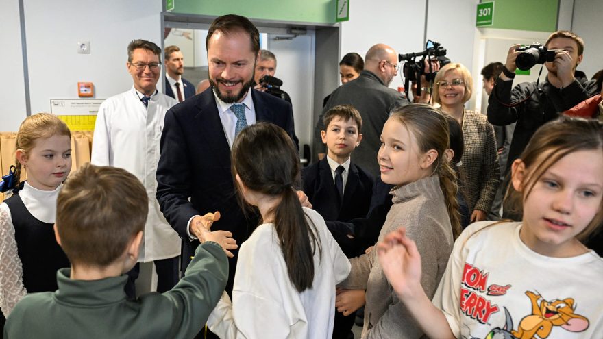 поликлинику