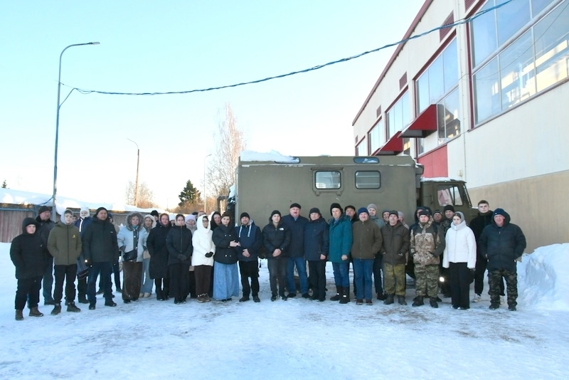 Жители Тверской области передали бойцам СВО автомобиль
