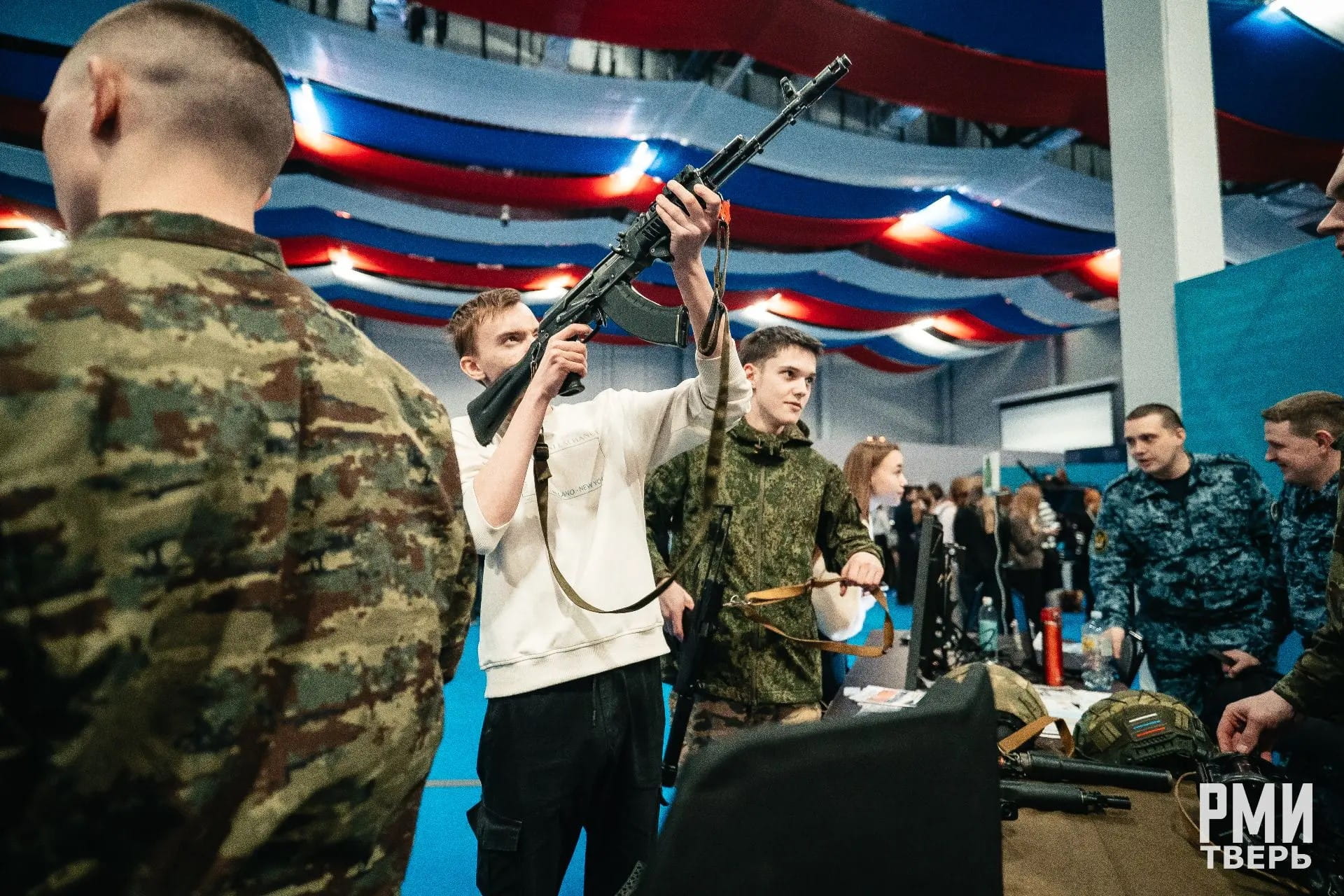 «Шаг в профессию»: военно-патриотический форум объединил 1500 жителей Тверской области