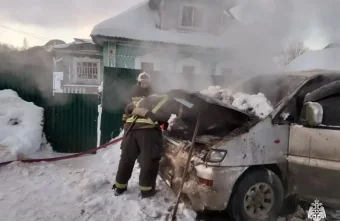 В Тверской области загорелся автомобиль загорелся