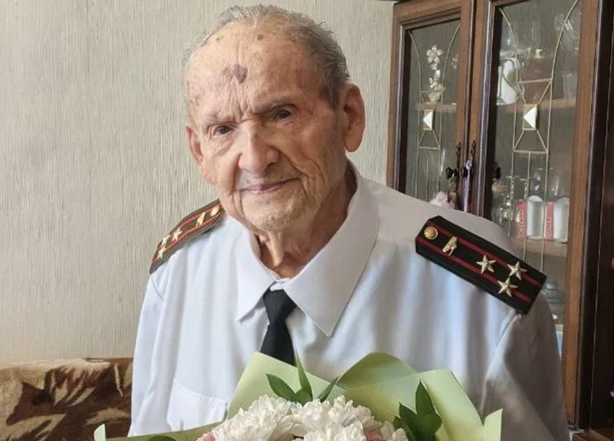 100 лет исполнилось участнику Великой Отечественной войны Алексею Тятькину из Тверской области