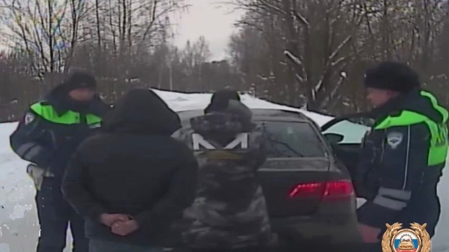 В Тверской области у пьяного водителя нашли свёртки с веществом