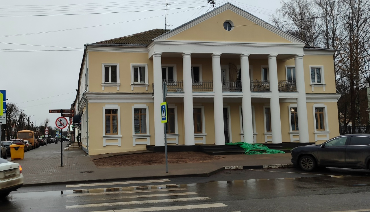 Не проходите мимо: тверской Дом поэзии и первые советские детсады