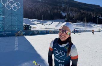 Немка Катарина Хенниг прокомментировала ошибку Дарьи Непряевой со сменой лыж лыж