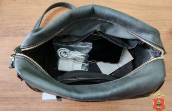 Отвернулась на минуту: у жительницы из Тверской области украли сумку прямо из-под носа сумку