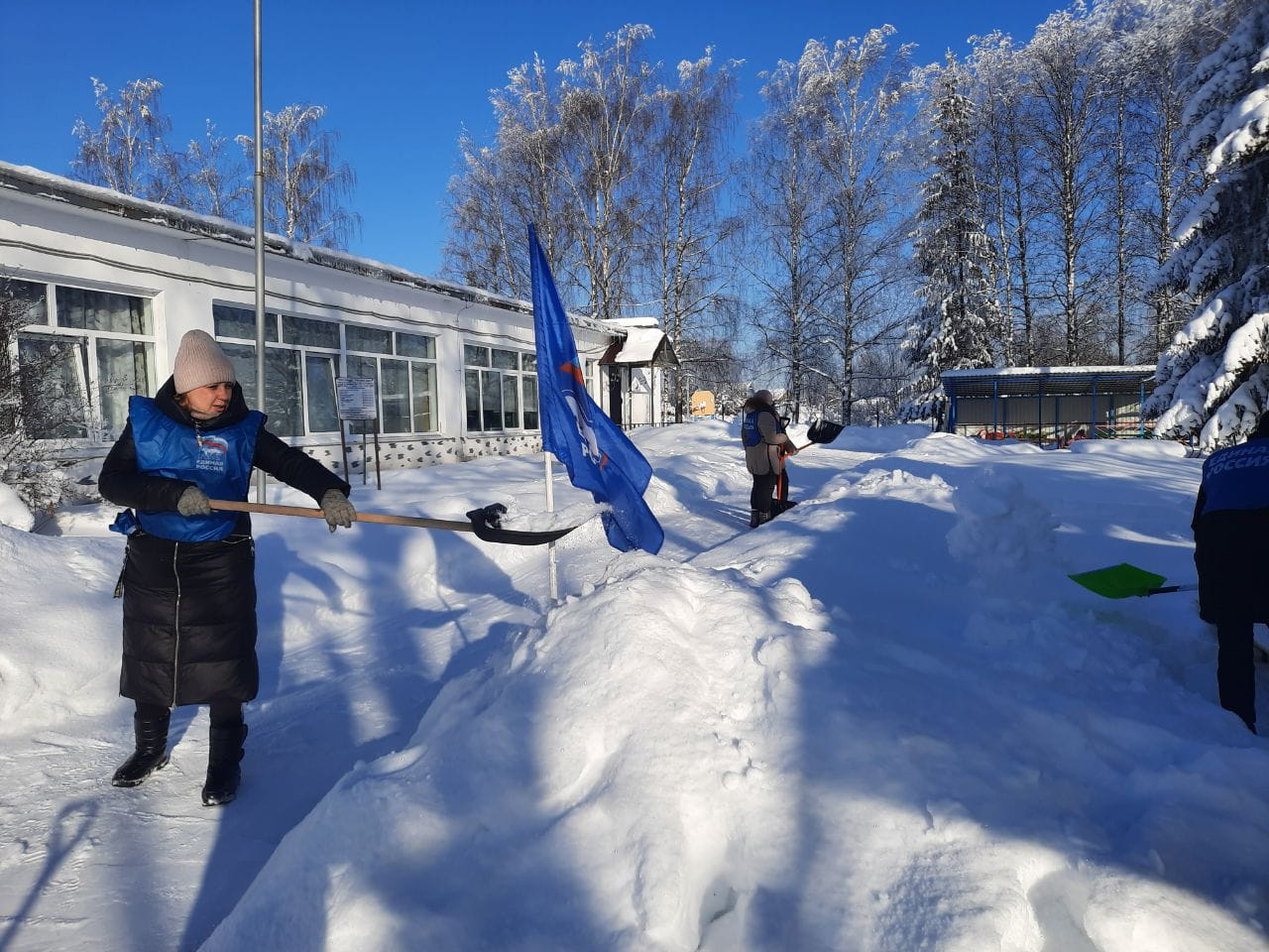 «Снежный десант» объединил представителей партии «Единая Россия» по всей Тверской области