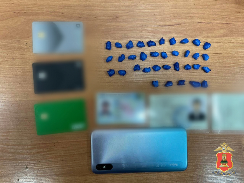 У задержанного в Твери мужчины нашли 35 свёртков с метадоном