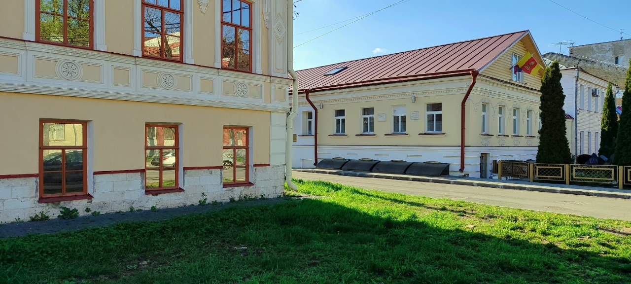 Не проходите мимо: тверской Дом поэзии и первые советские детсады