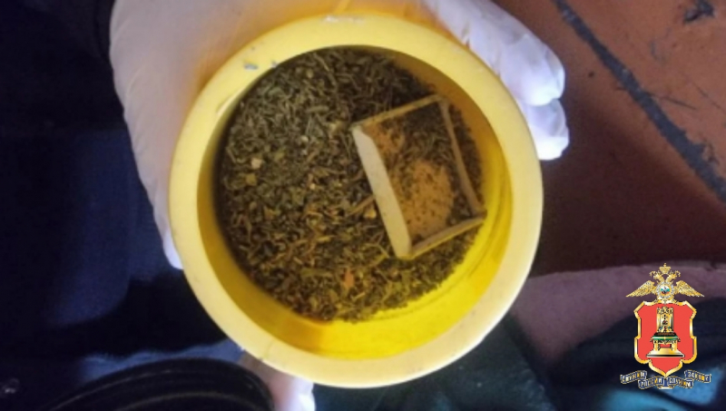 В Тверской области полицейские нашли у женщины марихуану