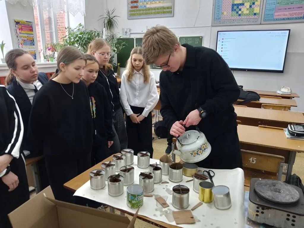 Жители Тверской области разных возрастов отправляют гуманитарные грузы для бойцов СВО