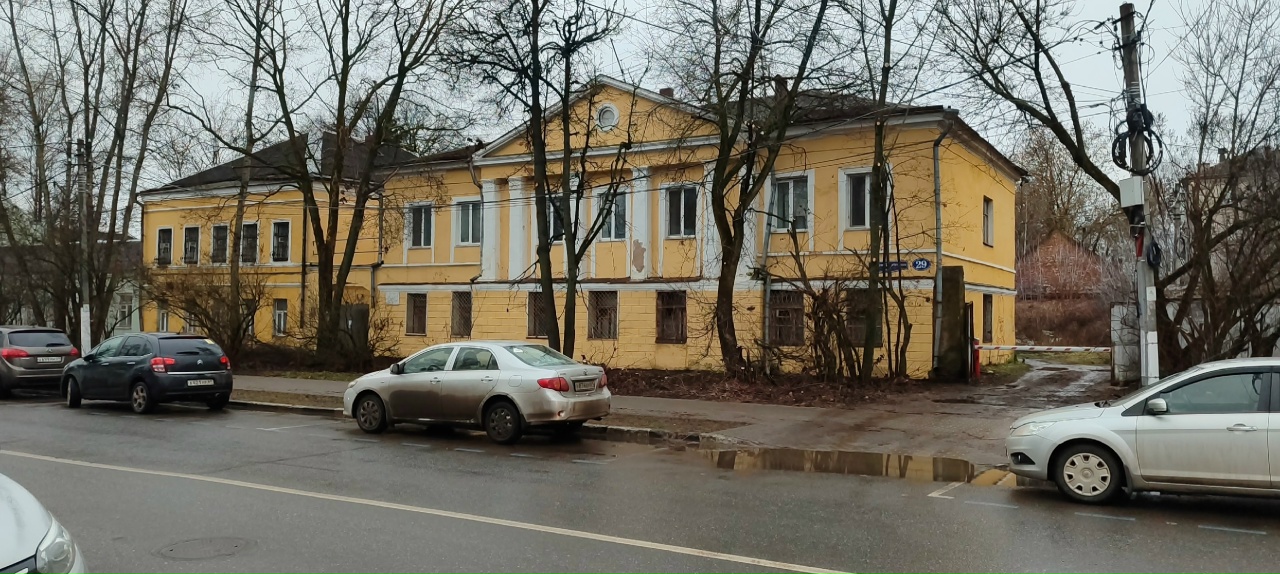 Не проходите мимо: тверской Дом поэзии и первые советские детсады