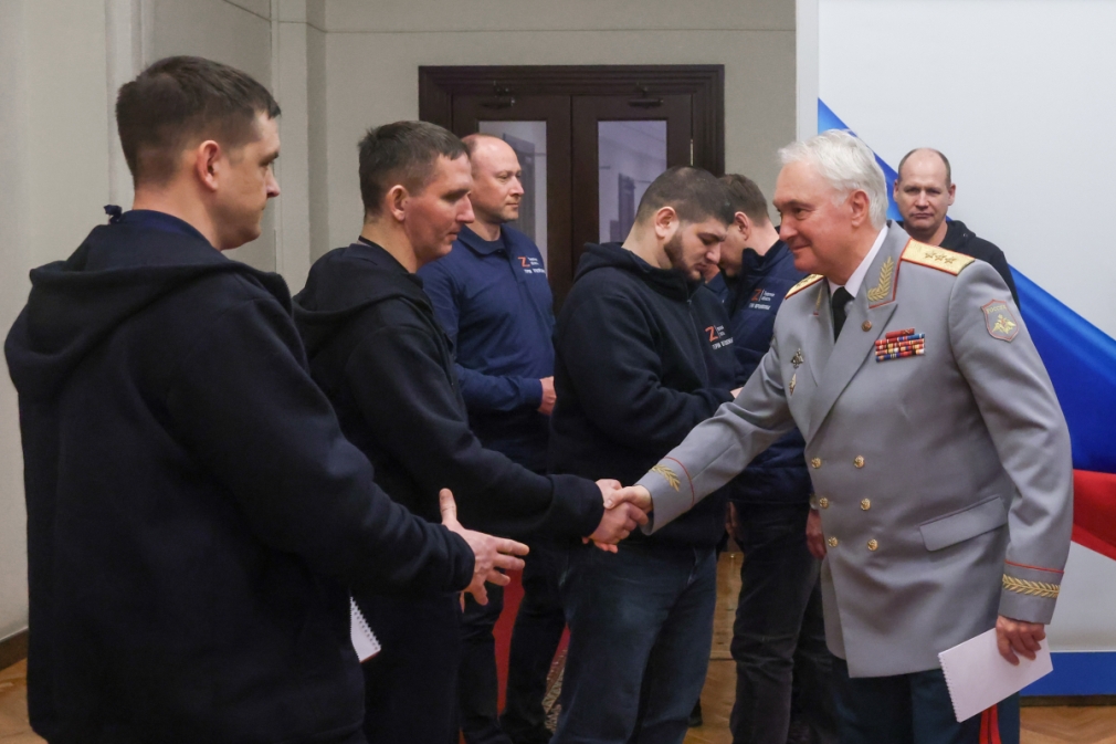 Владимир Васильев: Очень важно, чтобы участники СВО вошли в строй, а их желание продолжить служить Родине и народу были реализованы с большим потенциалом