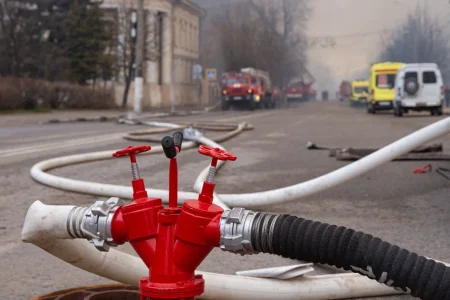 В Твери при пожаре в пятиэтажке погибла женщина Твери