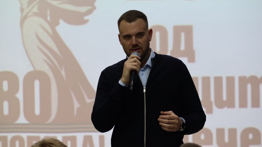 Кирилл Николаев