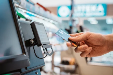 В Твери компания просто так месяцами оставляла сотрудника без зарплаты без зарплаты