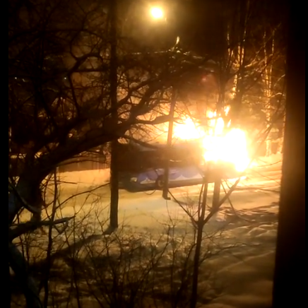 Неисправность в двигателе привела к возгоранию автобуса в Твери