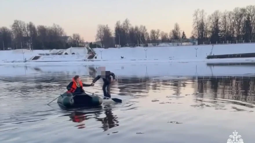 В Твери на Волге спасли несовершеннолетнего