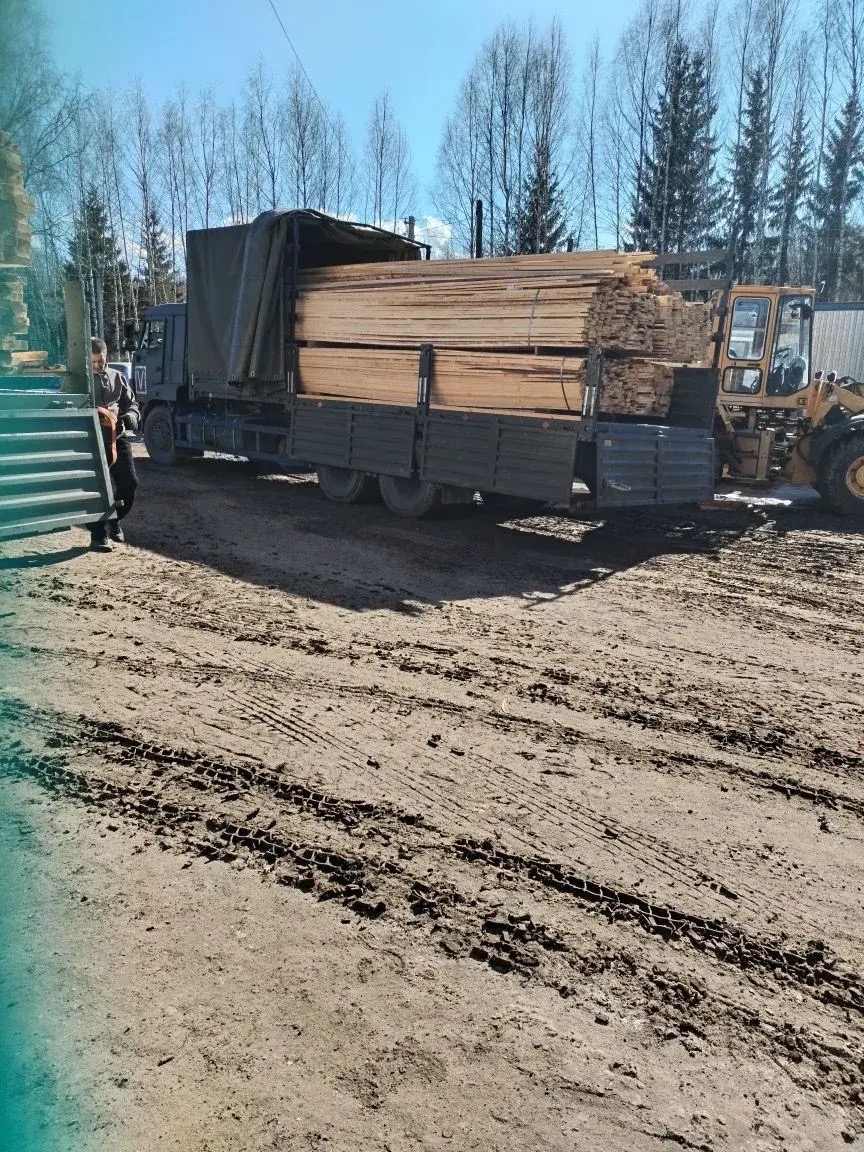Жена десантника из Тверской области поблагодарила предпринимателей за пиломатериалы