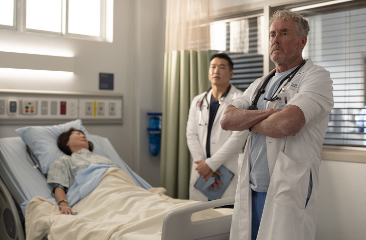 Светлая грусть по двухтысячным: стоит ли смотреть новую «Клинику»