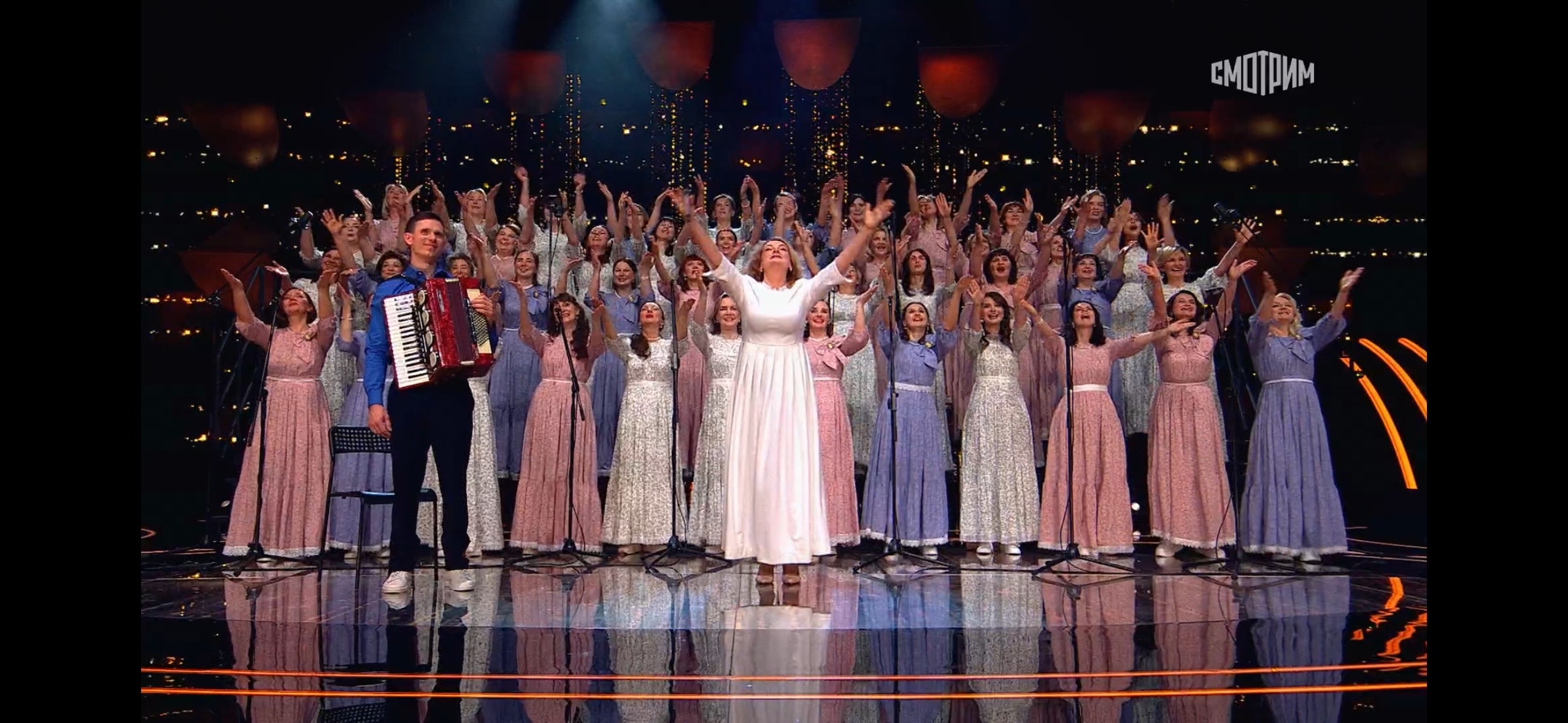 Хор мам из Твери поразил 89 экспертов популярного музыкального шоу