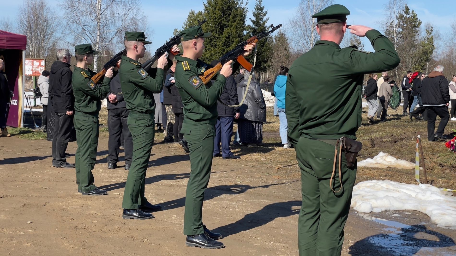 В Тверской области простились с участником СВО Кириллом Антоновым