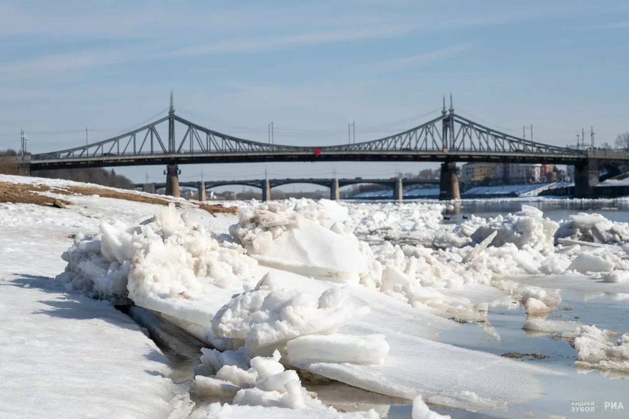 Жителей Тверской области предупреждают об опасности весеннего льда