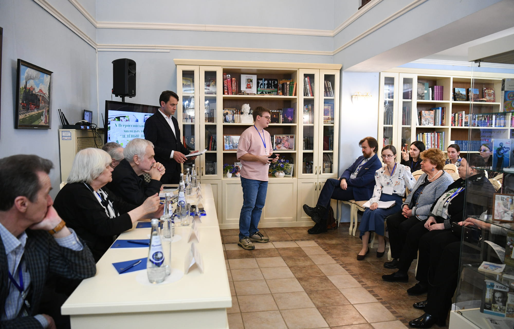 В Твери стартовали праздничные мероприятия в честь Всемирного дня поэзии