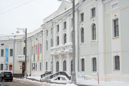 Премьеры марта: театры Верхневолжья ждут зрителей на новые постановки театры