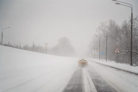 В России вступил в силу закон о локализации такси такси