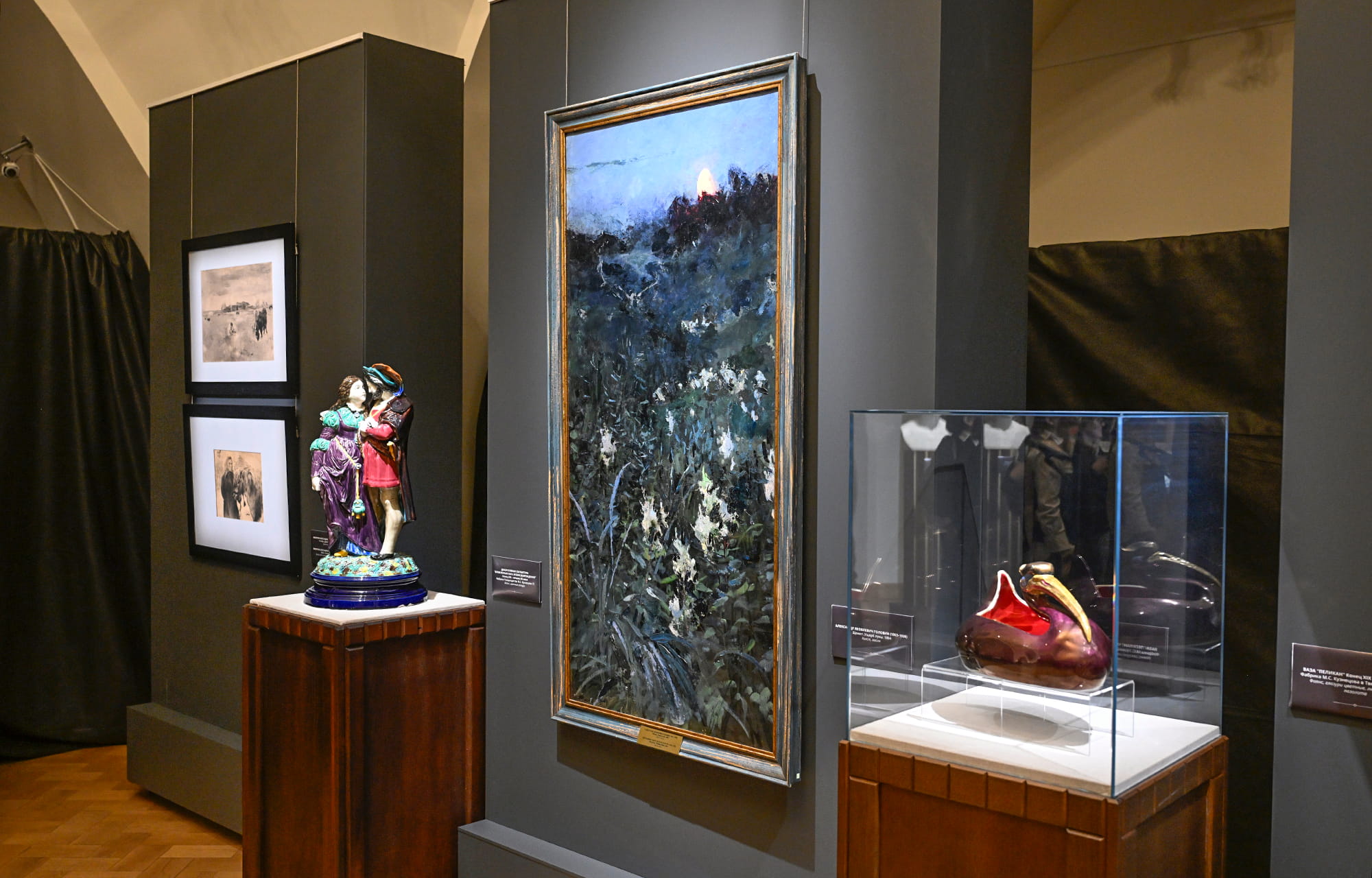 Виталий Королев открыл уникальную выставку в Тверском императорском дворце