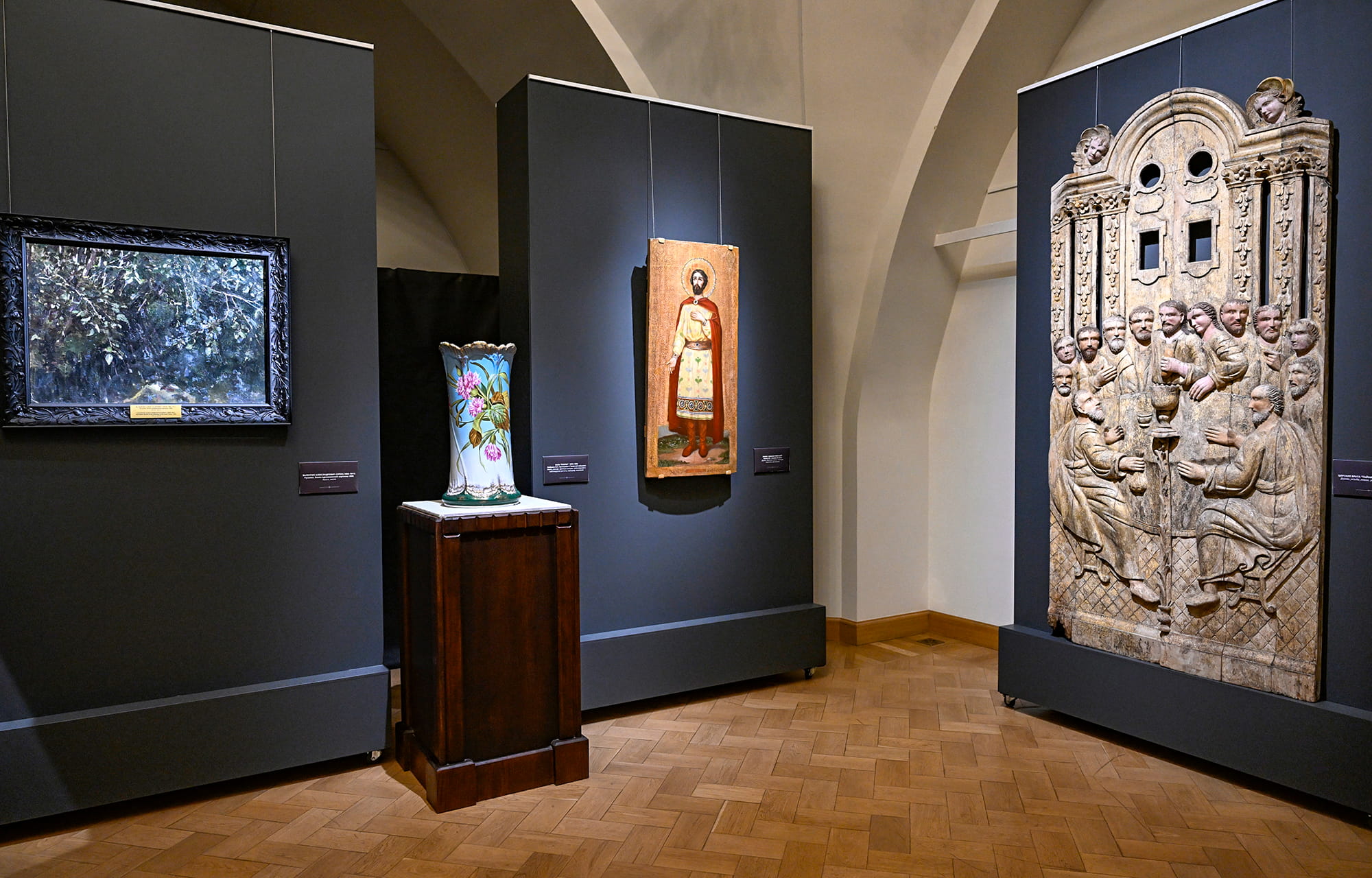 Виталий Королев открыл уникальную выставку в Тверском императорском дворце