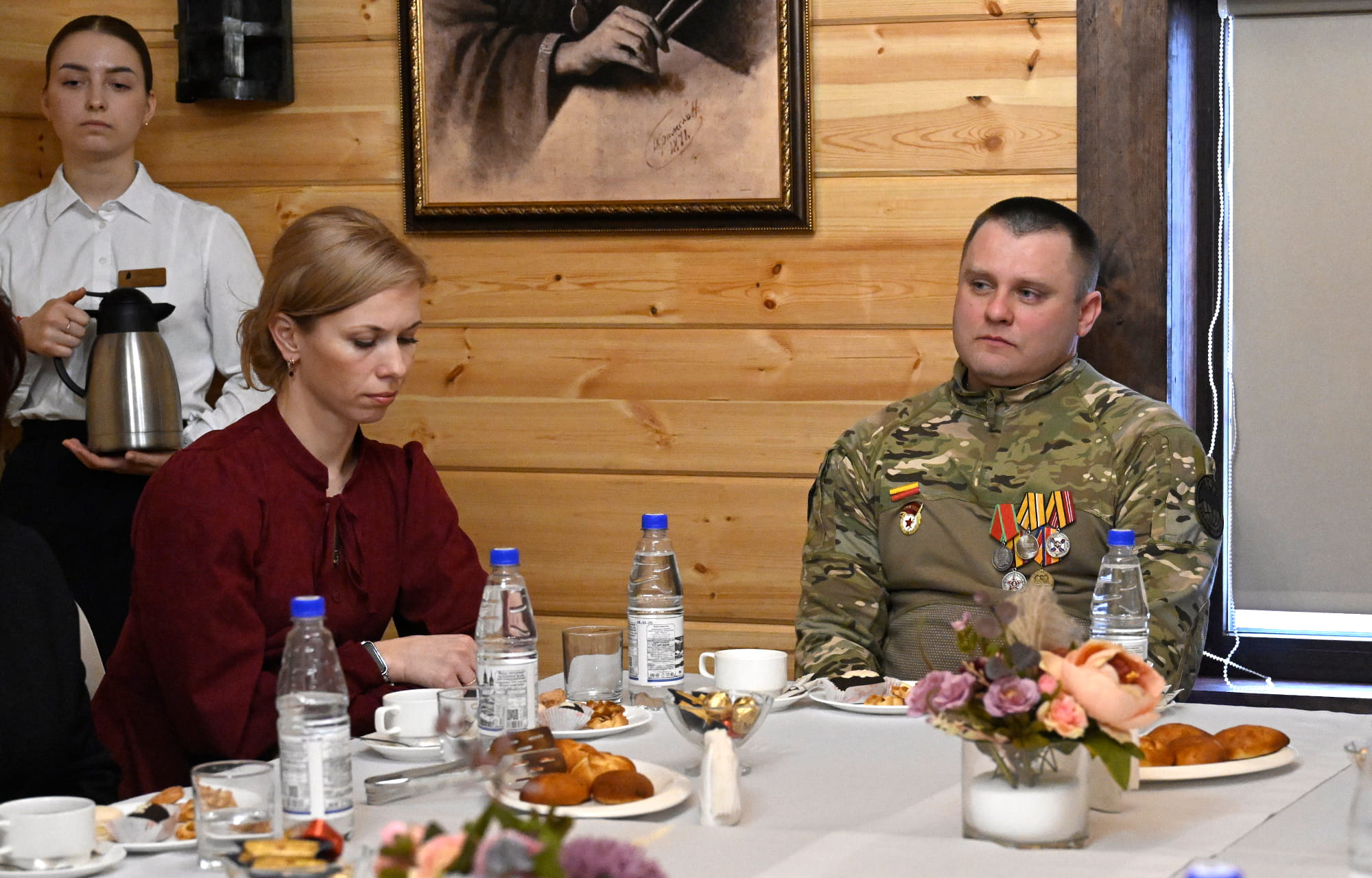 Поддержка и решение актуальных для жителей вопросов: Виталий Королев встретился с активом Вышневолоцкого округа