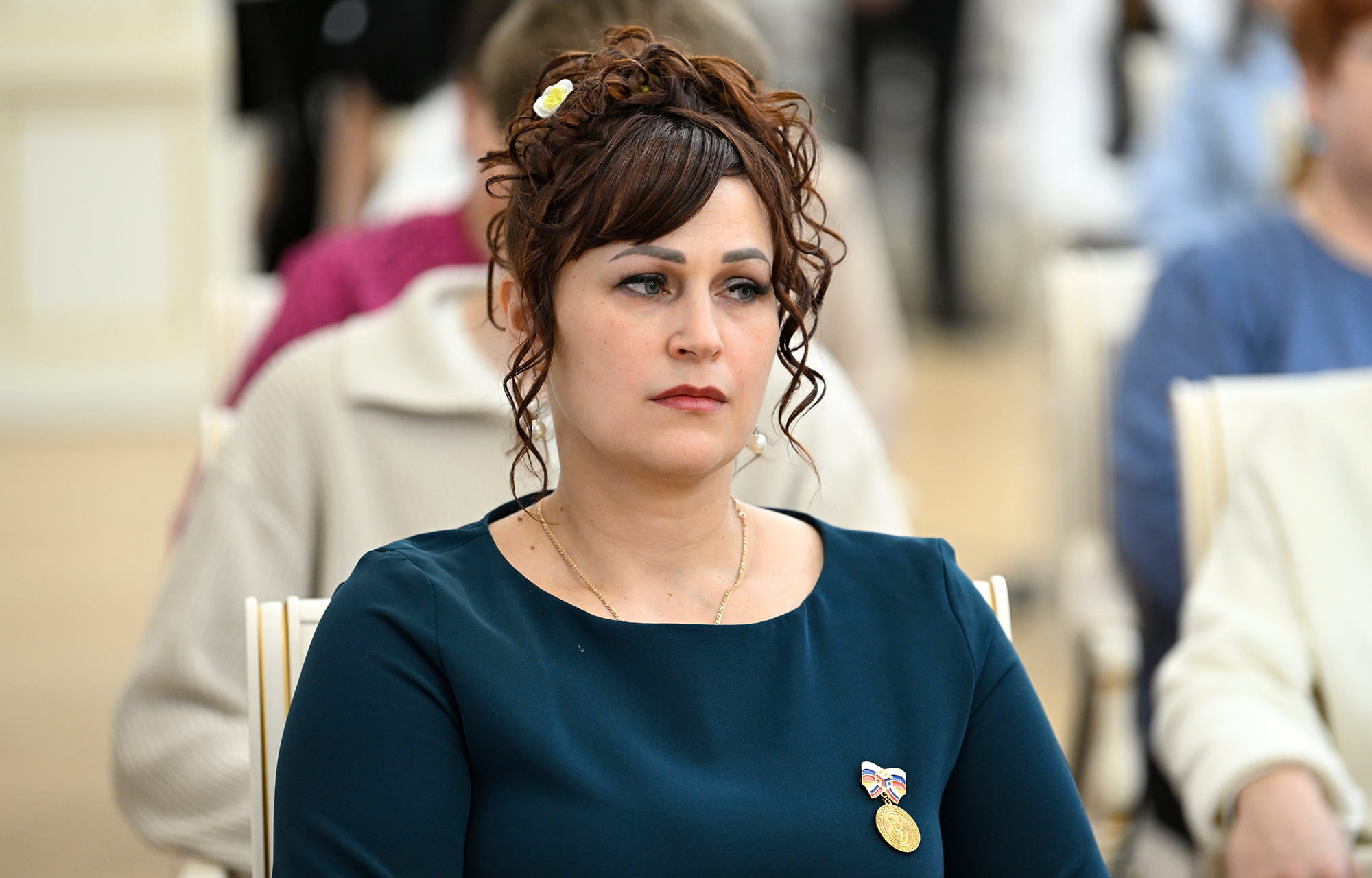 Виталий Королев наградил жительниц Тверской области