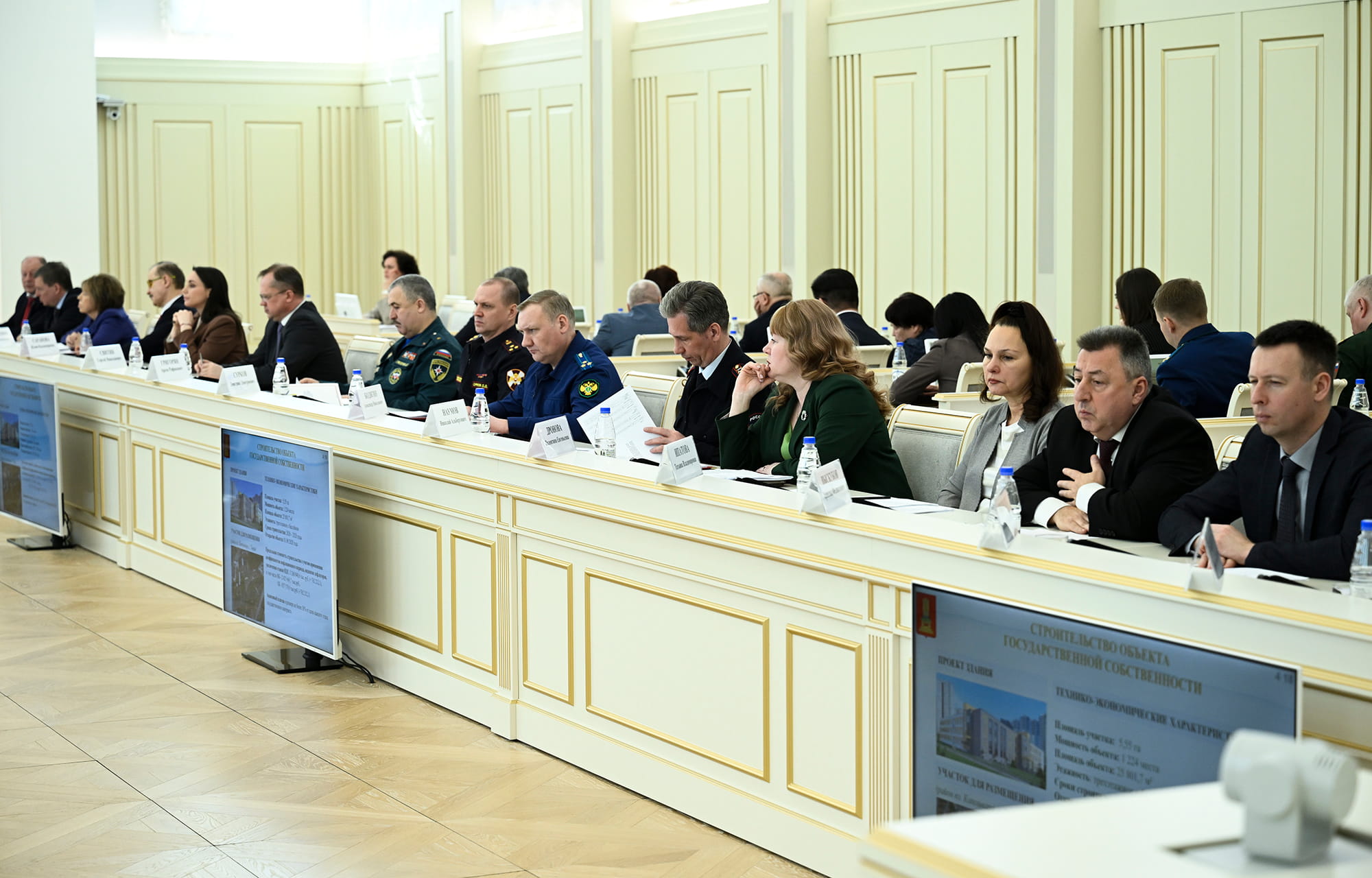 Виталий Королев поставил задачи по весенним полевым работам в Тверской области