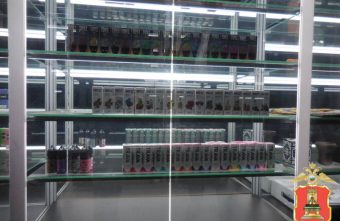 В Твери полицейские изъяли крупную партию немаркированной продукции партию
