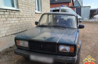 припаркованный