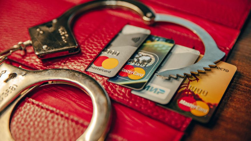 Жительницу Твери обманул «врач-гастроэнтеролог»