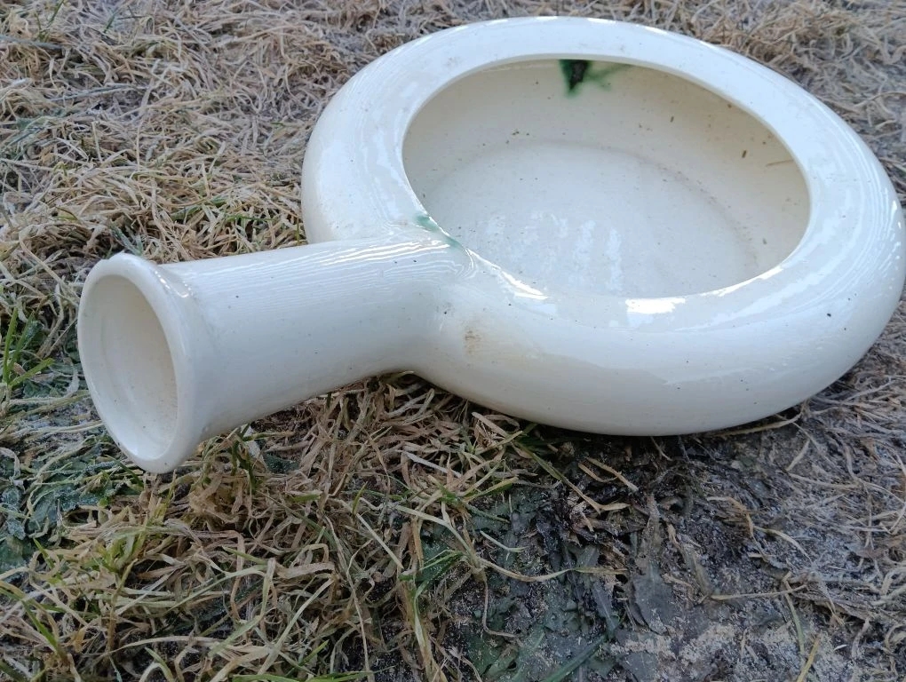 Под Тверью жители гадают, что за штуковину подарили Музею гвоздарей