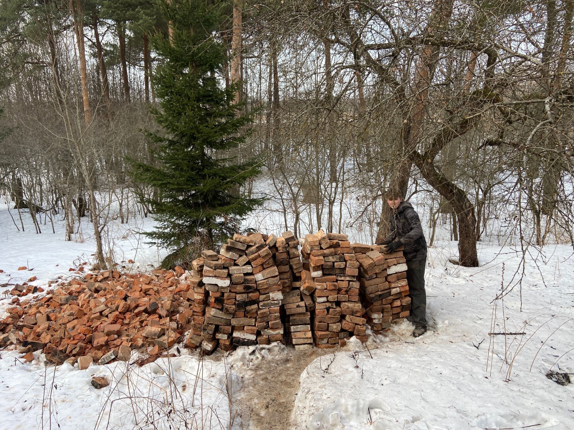 Выставка знаменитого красномайского стекла переедет в усадьбу Тверской области