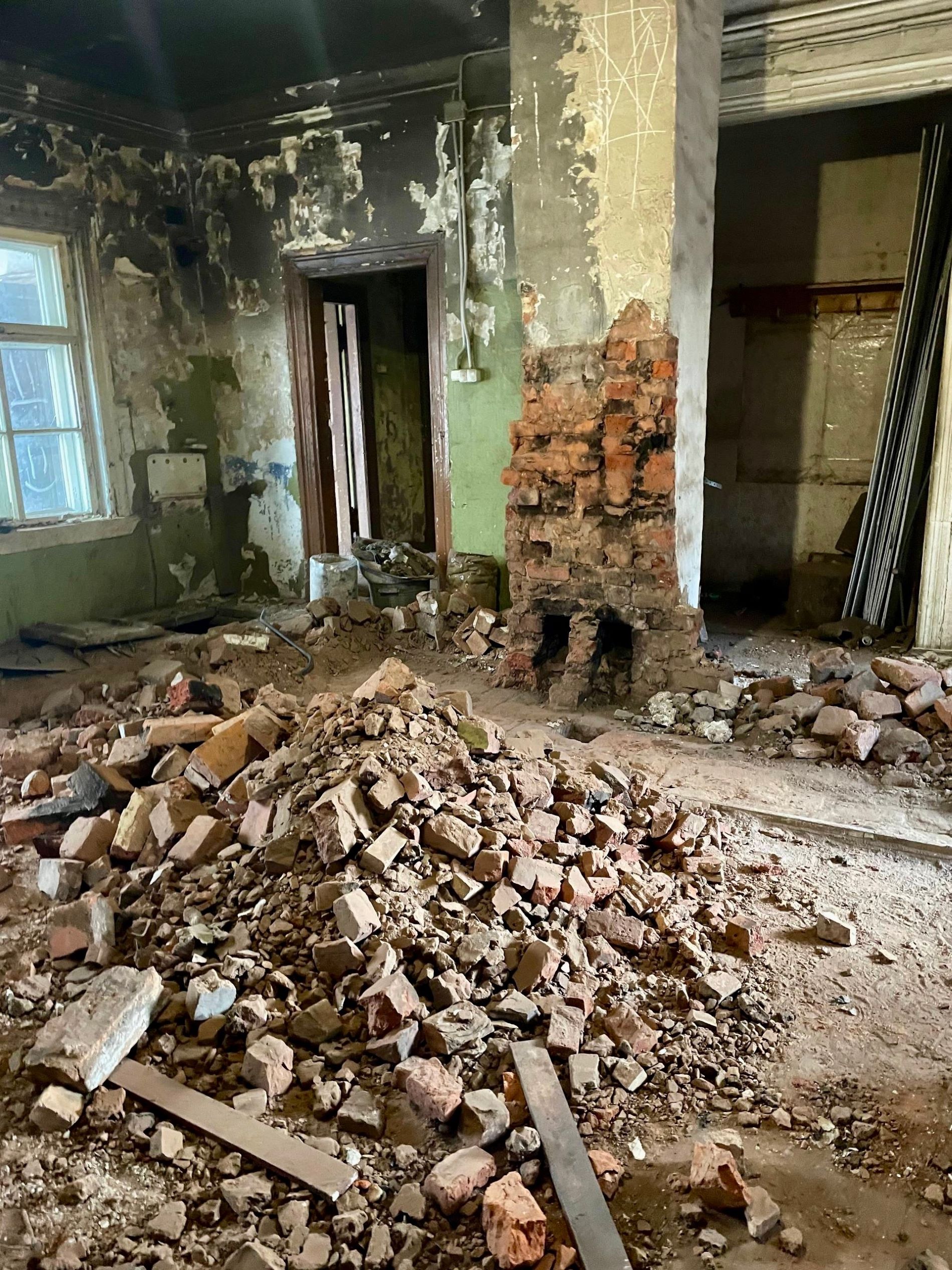 Выставка знаменитого красномайского стекла переедет в усадьбу Тверской области